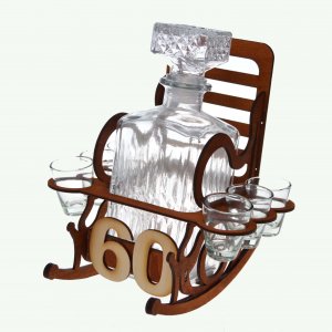 Fából készült szék üveggel 60. születésnapra