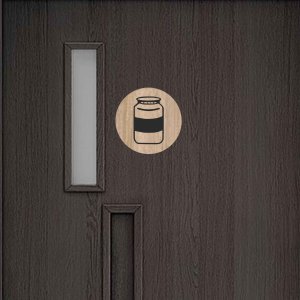 Asztal az ajtón - Kamra