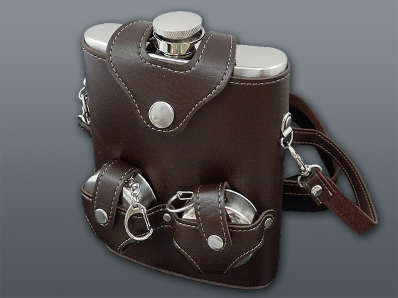 Rozsdamentes acél lombik XXL 540 ml + lyukasztók